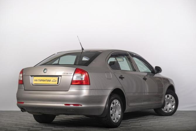 Skoda Octavia II (A5) Рестайлинг с пробегом 2011 года, цена 999 000 рублей, 134000 км, лифтбек, Автокод Объявления
