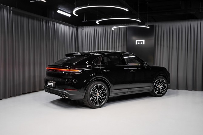 Новый Porsche Cayenne III Рестайлинг 2024 года, цена 23 472 200 рублей, внедорожник, Автокод Объявления