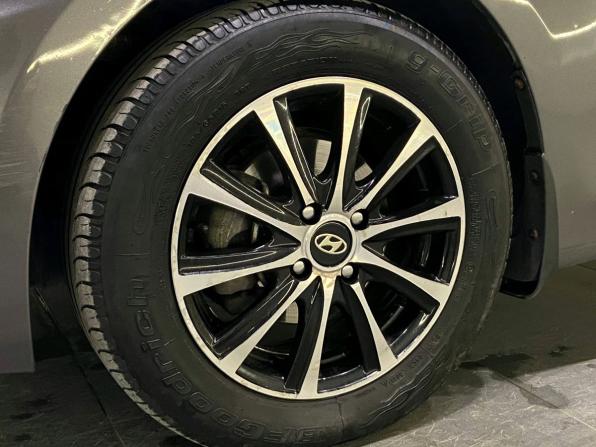 Hyundai Solaris I с пробегом 2012 года, цена 649 000 рублей, 225771 км, седан, Автокод Объявления