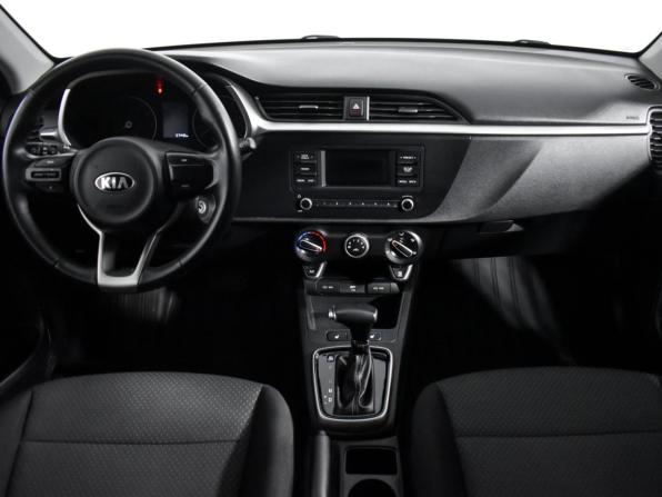 Kia Rio IV Рестайлинг с пробегом 2020 года, цена 1 590 000 рублей, 57440 км, седан, Автокод Объявления