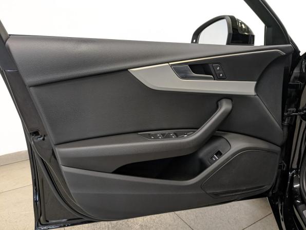 Audi A4 V (B9) с пробегом 2019 года, цена 2 775 000 рублей, 75481 км, седан, Автокод Объявления