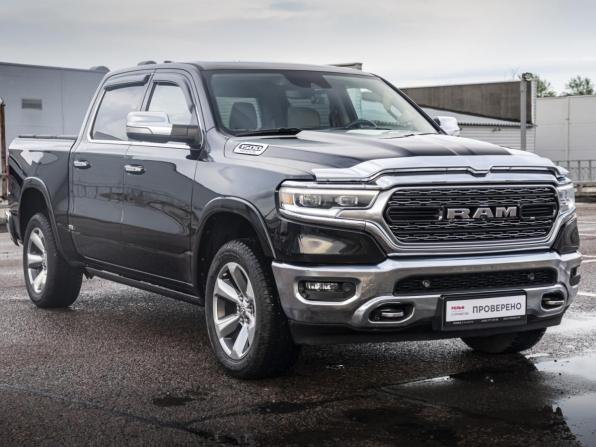 Ram 1500 V с пробегом 2018 года, цена 5 700 000 рублей, 117527 км, offers.body_type.unknown, Автокод Объявления