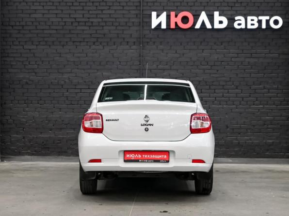 Renault Logan II с пробегом 2016 года, цена 610 000 рублей, 170897 км, седан, Автокод Объявления