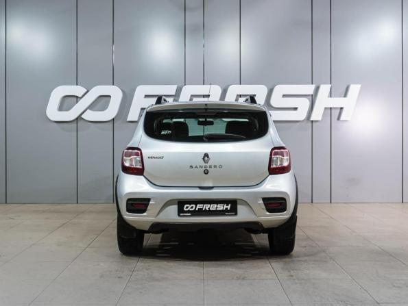 Renault Sandero II с пробегом 2016 года, цена 899 000 рублей, 143126 км, хэтчбек, Автокод Объявления