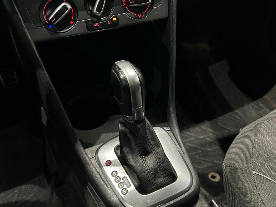 Volkswagen Polo V Рестайлинг Санкт-Петербург  - изображение 18