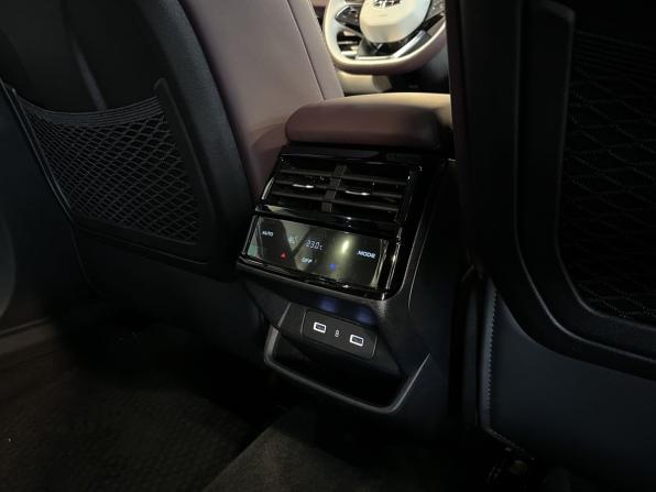 Geely Monjaro I с пробегом 2023 года, цена 3 440 000 рублей, 29189 км, внедорожник, Автокод Объявления