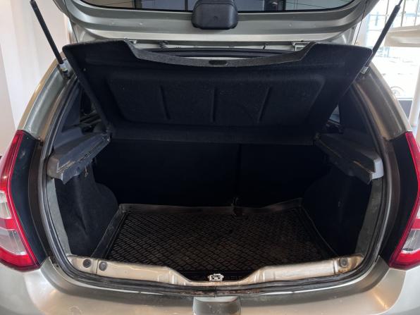 Renault Sandero I с пробегом 2012 года, цена 520 000 рублей, 230605 км, хэтчбек, Автокод Объявления