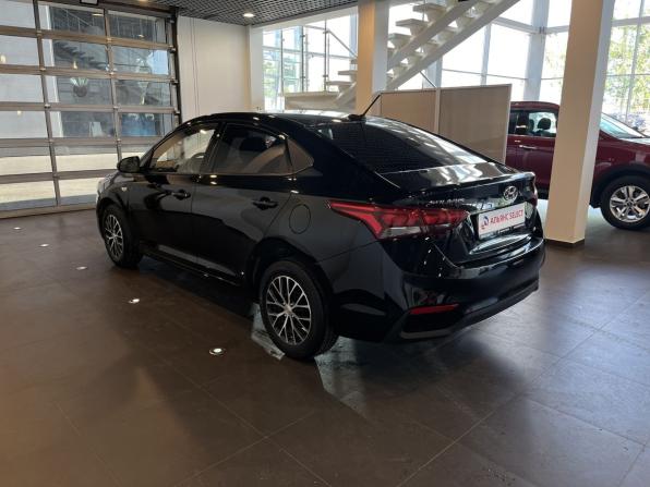 Hyundai Solaris II с пробегом 2020 года, цена 1 499 000 рублей, 62800 км, седан, Автокод Объявления