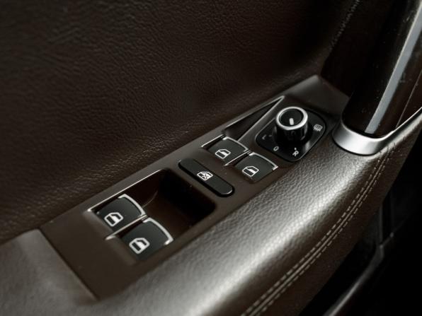 Volkswagen Passat B7 с пробегом 2011 года, цена 930 000 рублей, 341957 км, седан, Автокод Объявления