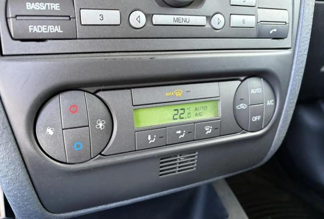 Ford Fusion I Рестайлинг с пробегом 2007 года, цена 360 000 рублей, 145318 км, хэтчбек, Автокод Объявления