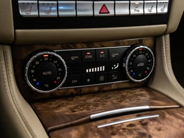 Mercedes-Benz CLS II (C218) с пробегом 2013 года, цена 1 749 000 рублей, 265007 км, седан, Автокод Объявления