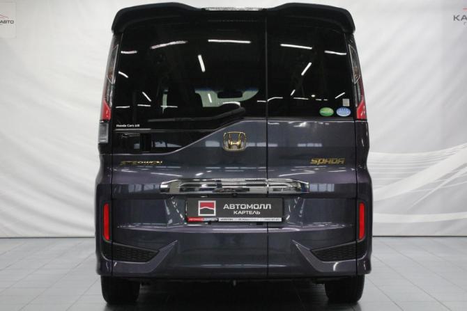Honda Stepwgn V с пробегом 2016 года, цена 1 679 000 рублей, 171123 км, минивэн, Автокод Объявления