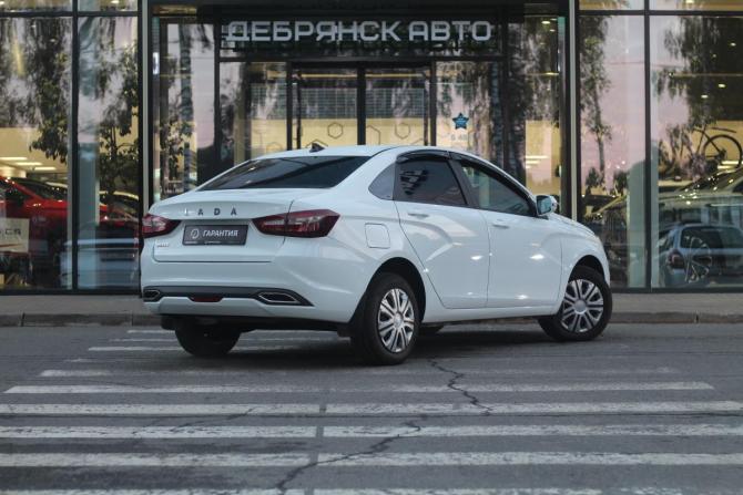 Lada (ВАЗ) Vesta I Рестайлинг (NG) с пробегом 2025 года, цена 1 530 000 рублей, 2320 км, седан, Автокод Объявления