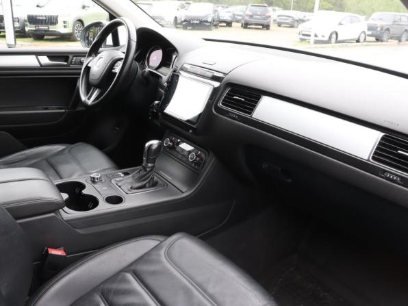 Volkswagen Touareg II с пробегом 2013 года, цена 2 490 000 рублей, 161951 км, внедорожник, Автокод Объявления
