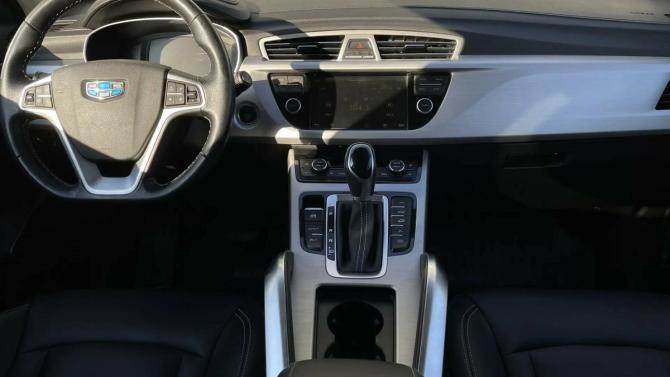 Geely Atlas I с пробегом 2018 года, цена 1 490 000 рублей, 134586 км, внедорожник, Автокод Объявления