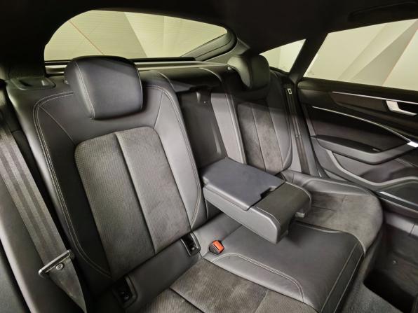 Audi A7 II (4K) с пробегом 2018 года, цена 4 195 000 рублей, 122673 км, лифтбек, Автокод Объявления