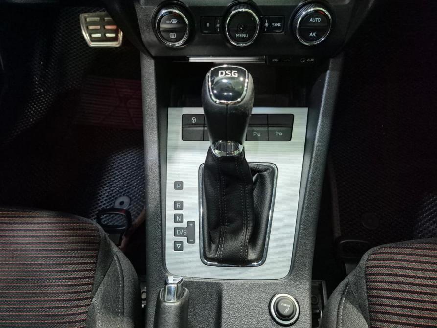 Skoda Octavia III (A7) Воронеж  - изображение 16
