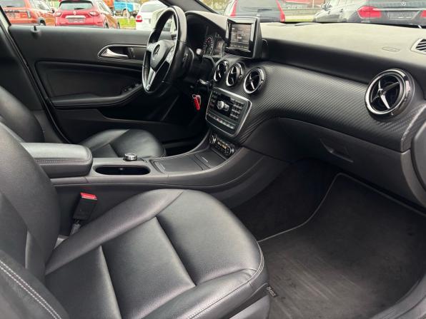 Mercedes-Benz GLA I (X156) с пробегом 2015 года, цена 1 999 000 рублей, 129450 км, внедорожник, Автокод Объявления