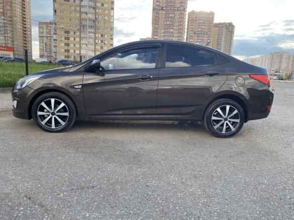 Hyundai Solaris I Рестайлинг с пробегом 2015 года, цена 870 000 рублей, 207020 км, седан, Автокод Объявления
