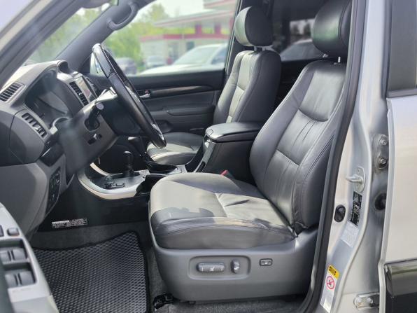 Toyota Land Cruiser Prado 120 Series Рестайлинг с пробегом 2008 года, цена 1 635 000 рублей, 443022 км, внедорожник, Автокод Объявления