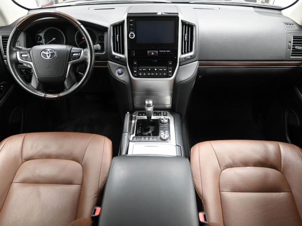 Toyota Land Cruiser 200 Series Рестайлинг 2 с пробегом 2020 года, цена 7 949 000 рублей, 55382 км, внедорожник, Автокод Объявления