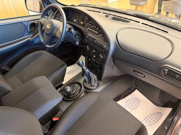 Chevrolet Niva I Рестайлинг с пробегом 2017 года, цена 869 000 рублей, 25000 км, внедорожник, Автокод Объявления