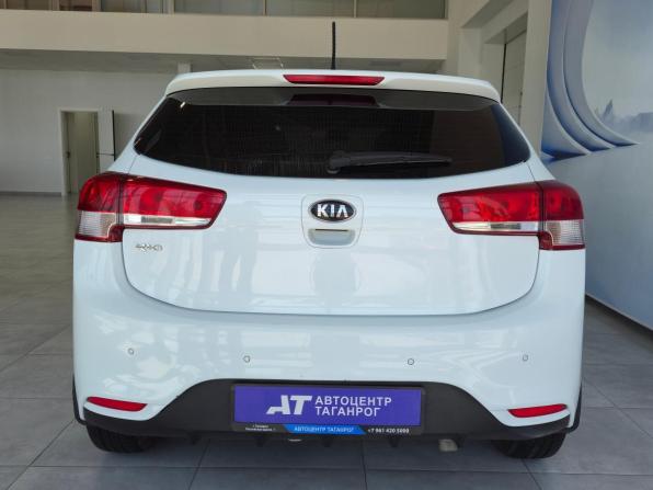 Kia Rio III Рестайлинг с пробегом 2016 года, цена 1 190 000 рублей, 167000 км, хэтчбек, Автокод Объявления