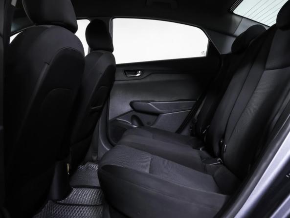 Hyundai Solaris II Рестайлинг с пробегом 2021 года, цена 885 000 рублей, 360000 км, седан, Автокод Объявления
