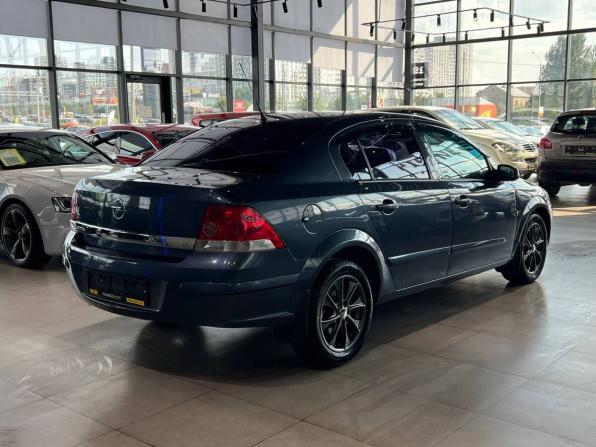 Opel Astra H Рестайлинг с пробегом 2008 года, цена 575 000 рублей, 230000 км, седан, Автокод Объявления