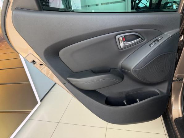 Hyundai ix35 I Рестайлинг с пробегом 2014 года, цена 1 610 000 рублей, 92159 км, внедорожник, Автокод Объявления