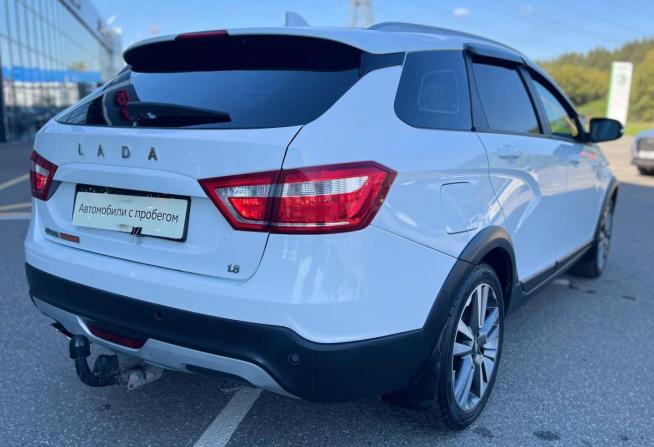 Lada (ВАЗ) Vesta I с пробегом 2018 года, цена 966 000 рублей, 68165 км, универсал, Автокод Объявления