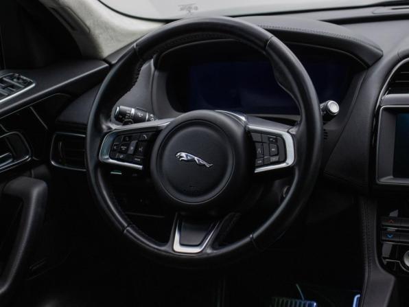 Jaguar F-Pace I с пробегом 2018 года, цена 3 090 000 рублей, 74100 км, внедорожник, Автокод Объявления