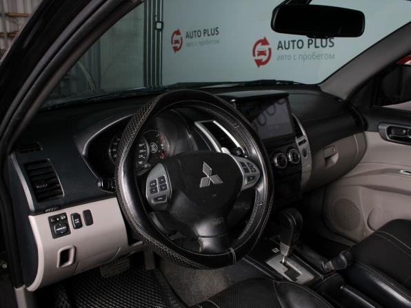 Mitsubishi Pajero Sport II Рестайлинг с пробегом 2015 года, цена 2 250 000 рублей, 195286 км, внедорожник, Автокод Объявления