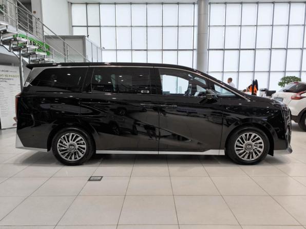 GAC M8 с пробегом 2024 года, цена 4 850 000 рублей, 111 км, минивэн, Автокод Объявления