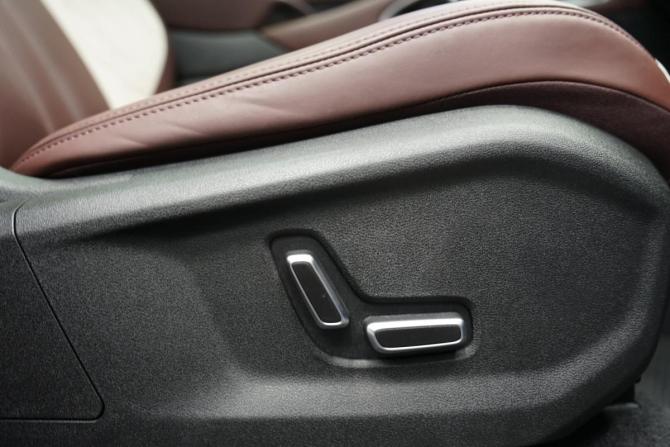 Geely Monjaro I с пробегом 2024 года, цена 3 550 000 рублей, 31000 км, внедорожник, Автокод Объявления