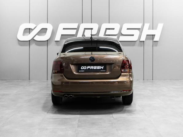 Volkswagen Polo V Рестайлинг с пробегом 2018 года, цена 1 479 000 рублей, 124513 км, седан, Автокод Объявления