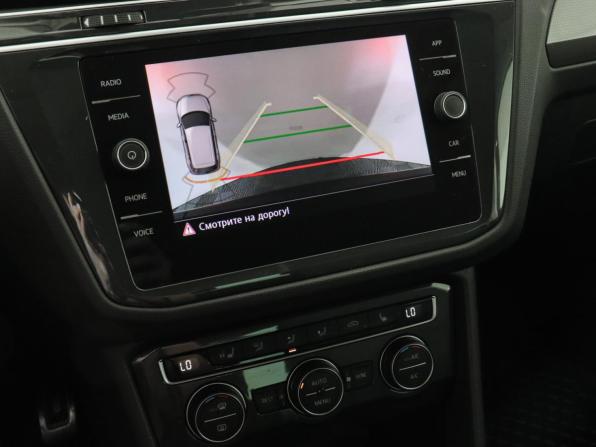 Volkswagen Tiguan II с пробегом 2019 года, цена 2 519 000 рублей, 36091 км, внедорожник, Автокод Объявления
