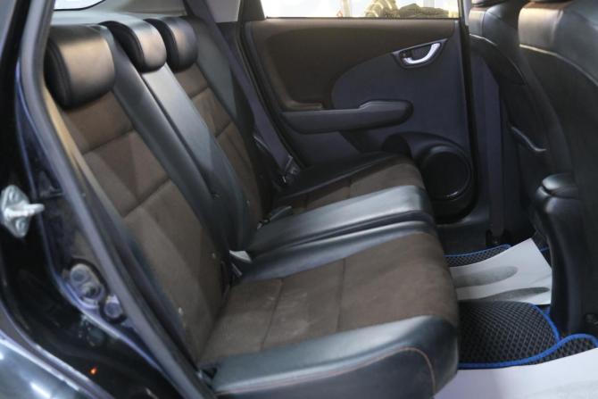 Honda Fit Shuttle I с пробегом 2012 года, цена 929 000 рублей, 196000 км, универсал, Автокод Объявления