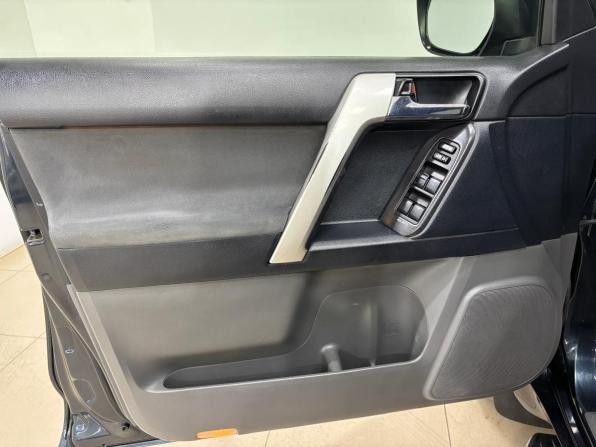 Toyota Land Cruiser Prado 150 Series с пробегом 2011 года, цена 2 615 000 рублей, 269168 км, внедорожник, Автокод Объявления