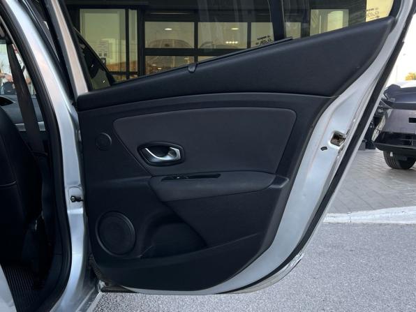 Renault Fluence I с пробегом 2010 года, цена 699 000 рублей, 208700 км, седан, Автокод Объявления