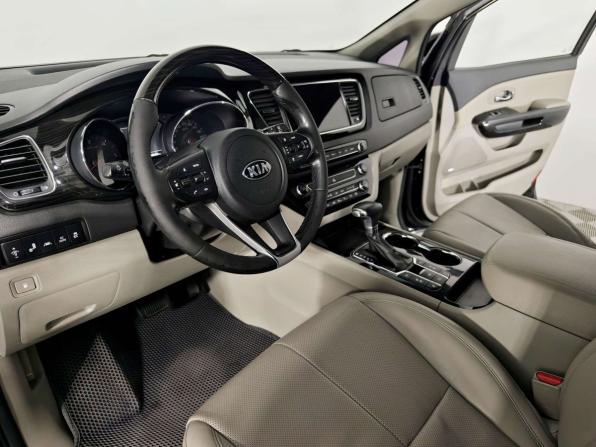 Kia Carnival III с пробегом 2018 года, цена 2 090 000 рублей, 298561 км, минивэн, Автокод Объявления