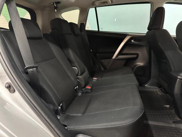Toyota RAV4 IV (XA40) Рестайлинг с пробегом 2017 года, цена 2 340 000 рублей, 106872 км, внедорожник, Автокод Объявления