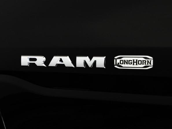Ram 1500 V с пробегом 2022 года, цена 6 920 100 рублей, 67253 км, offers.body_type.unknown, Автокод Объявления