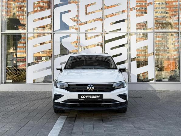 Volkswagen Tiguan II Рестайлинг с пробегом 2021 года, цена 2 879 000 рублей, 49251 км, внедорожник, Автокод Объявления