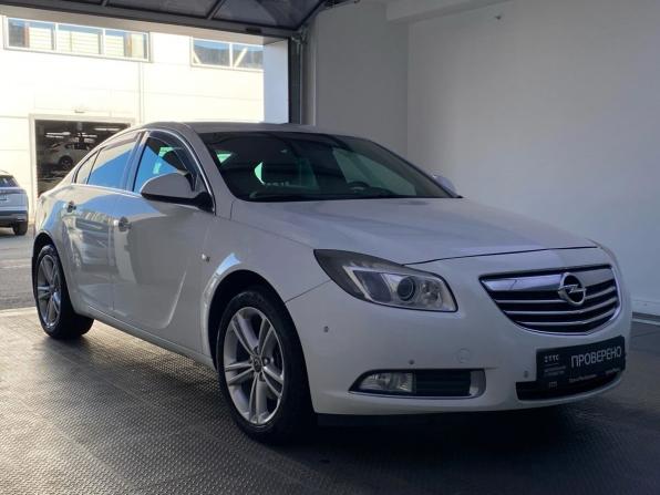 Opel Insignia I с пробегом 2013 года, цена 900 000 рублей, 176580 км, седан, Автокод Объявления