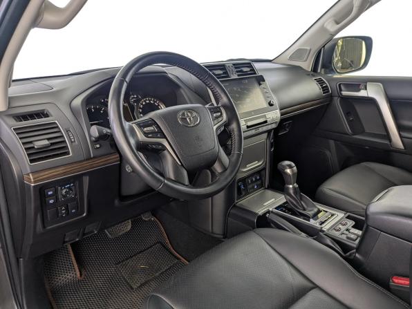 Toyota Land Cruiser Prado 150 Series Рестайлинг 3 с пробегом 2022 года, цена 7 990 000 рублей, 30746 км, внедорожник, Автокод Объявления