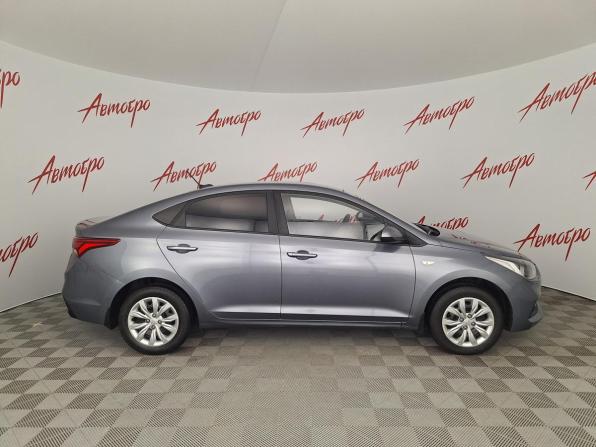 Hyundai Solaris II с пробегом 2018 года, цена 1 275 000 рублей, 109384 км, седан, Автокод Объявления
