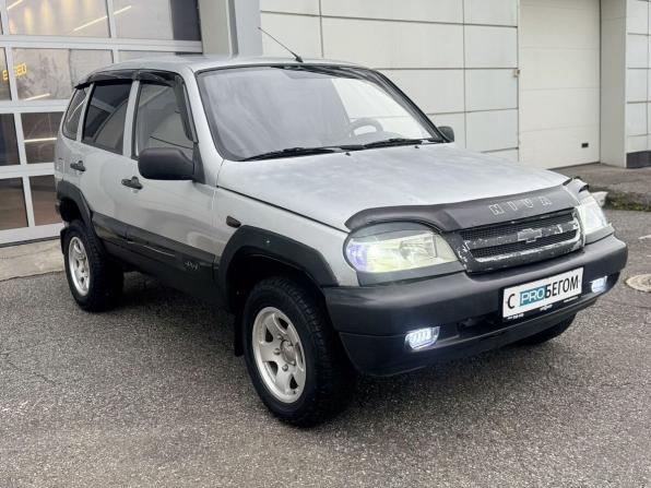 Chevrolet Niva I с пробегом 2005 года, цена 260 000 рублей, 68043 км, внедорожник, Автокод Объявления