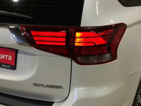Mitsubishi Outlander III Рестайлинг 2 с пробегом 2016 года, цена 1 779 000 рублей, 97870 км, внедорожник, Автокод Объявления
