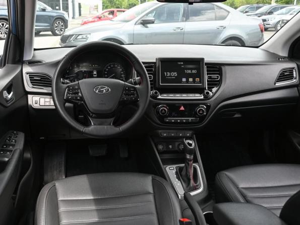 Hyundai Solaris II с пробегом 2020 года, цена 1 649 000 рублей, 78358 км, седан, Автокод Объявления